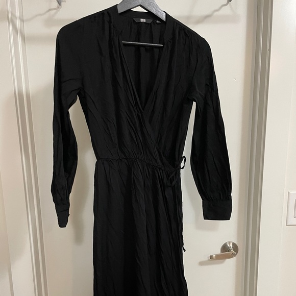 Womens dresses - Picture 3 of 10